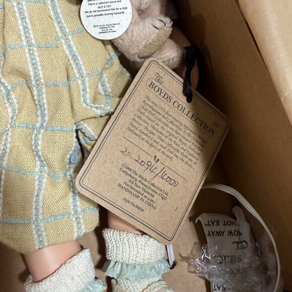Yesterdays Child Erin Lynn & Squirt 4810 Boyds Collection Porcelain Doll COA NEW - Picture 4 of 11